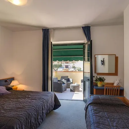 Toscana 3* Lido di Camaiore